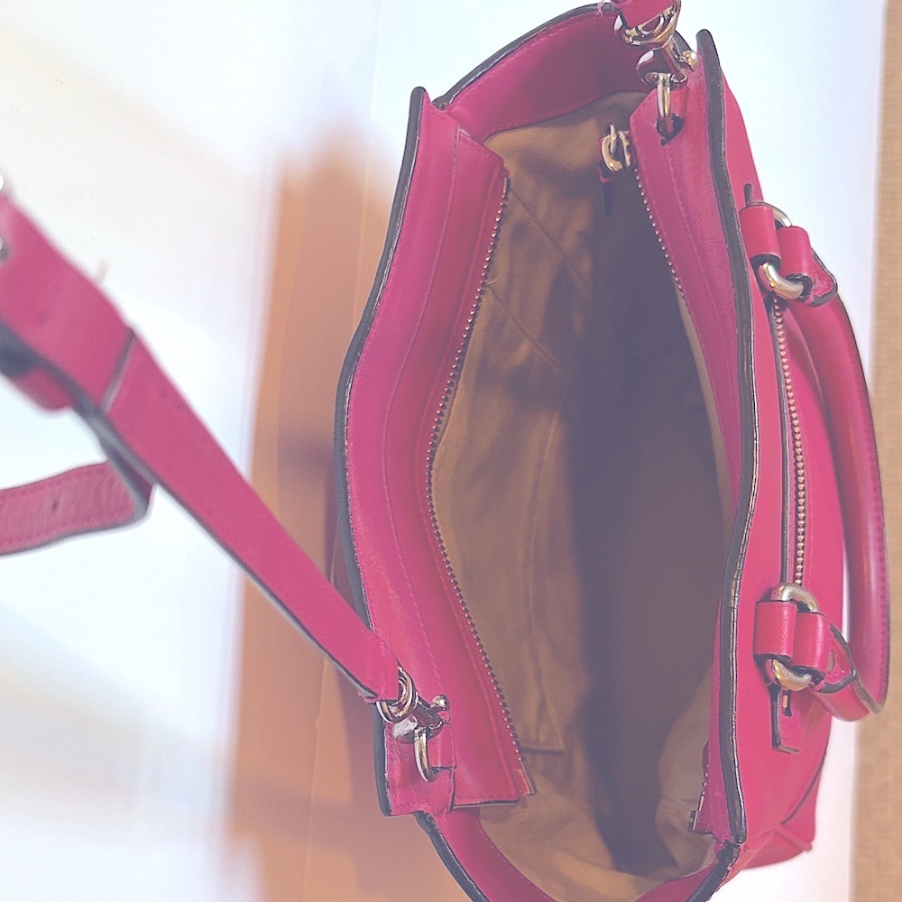 Coach Tanner Tassel Fuchsia Leather Shoulder/Crossbody Bag - Like New! - Picture 7 of 15